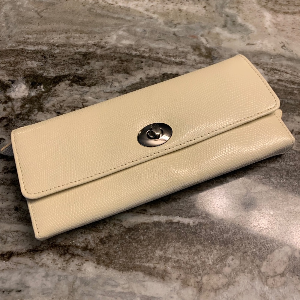 Wolf Signature Travel Leather Jewelry Roll